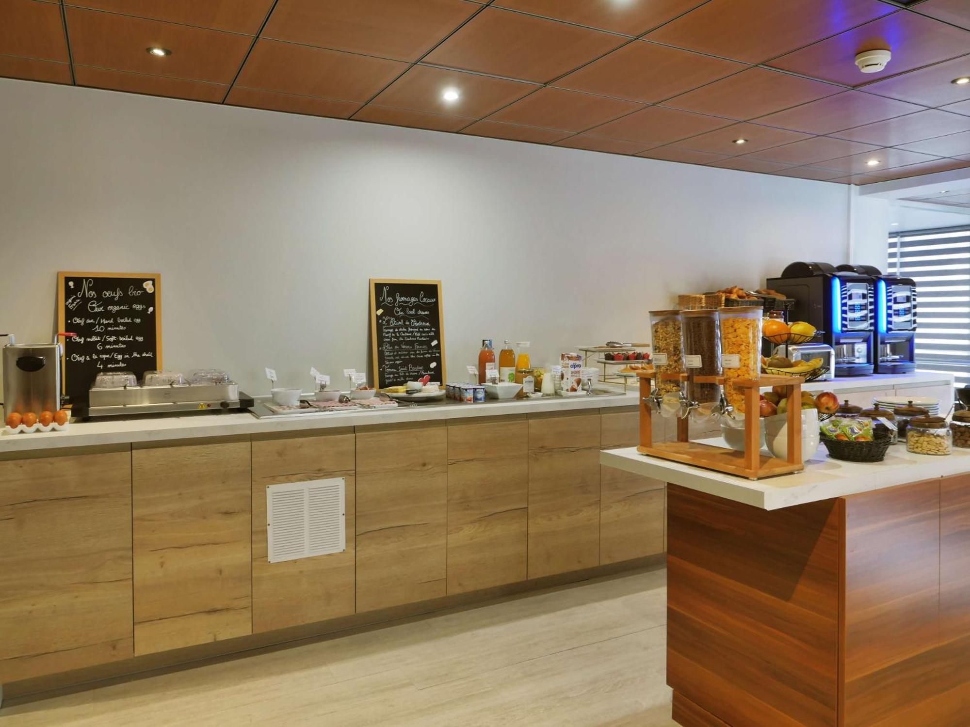 Best Western Hotel Atrium Valence วาลองซ์ ภายนอก รูปภาพ